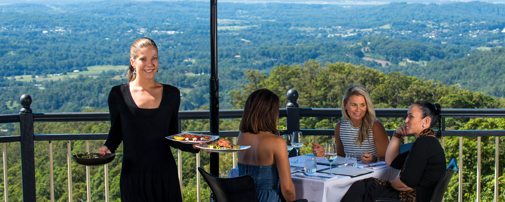 The-Edge-Restaurant-Montville